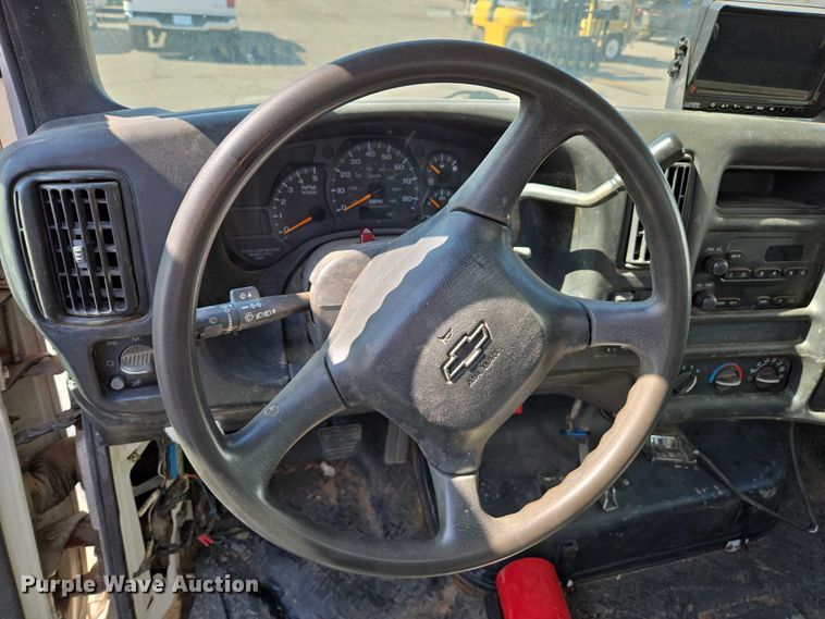 image for item EC3452 2009 Chevrolet C4 utility / service truck