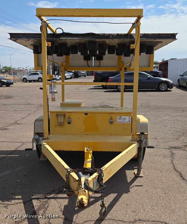 image for item EC3748 Arrow board trailer 