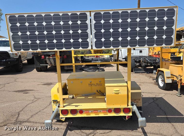 image for item EC3748 Arrow board trailer 