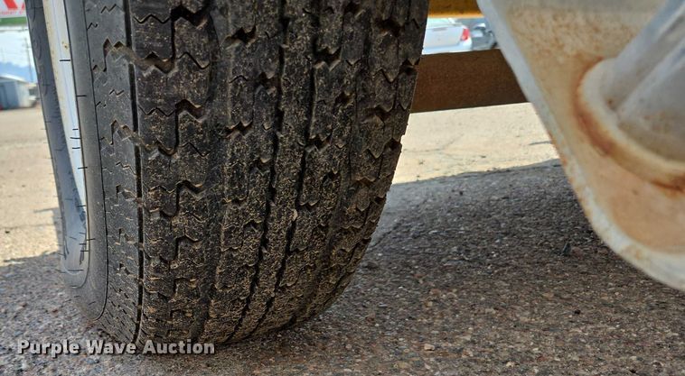 image for item EC3748 Arrow board trailer 