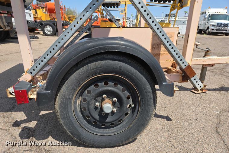 image for item EC3749 Arrow Master arrow board trailer