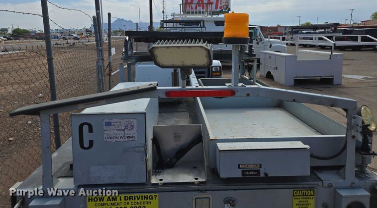 image for item EC3751 2006 Steelweld pickup truck utility bed