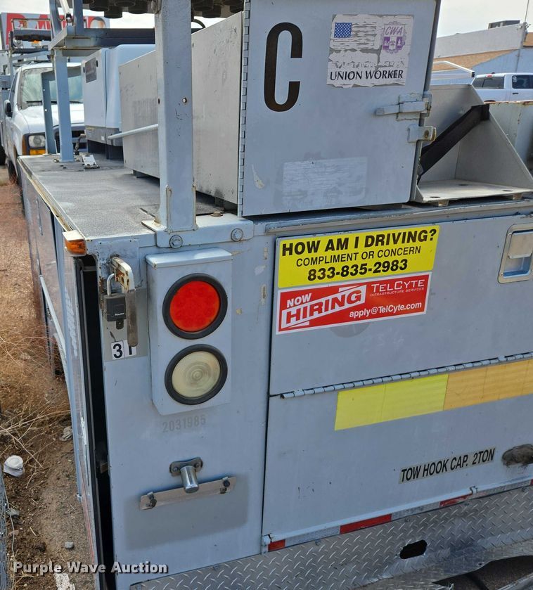 image for item EC3751 2006 Steelweld pickup truck utility bed