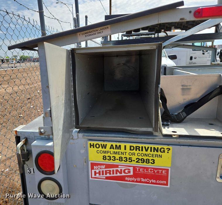 image for item EC3751 2006 Steelweld pickup truck utility bed