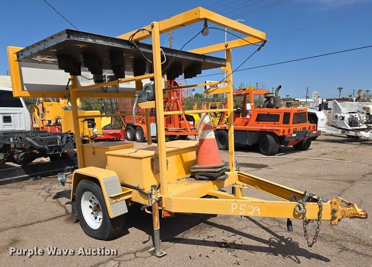 image for item EC3754 Arrow board trailer