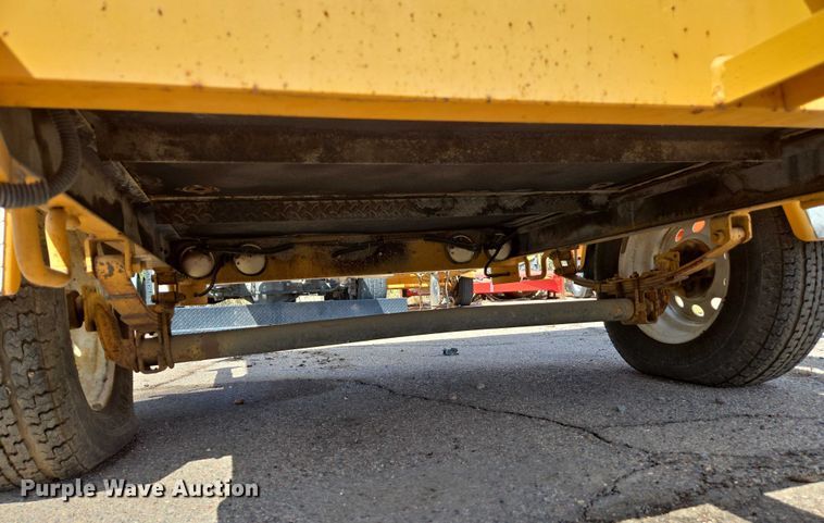 image for item EC3754 Arrow board trailer