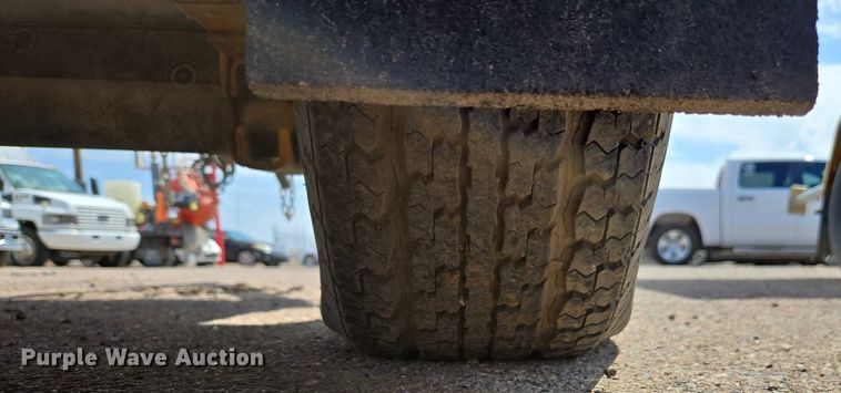 image for item EC3754 Arrow board trailer