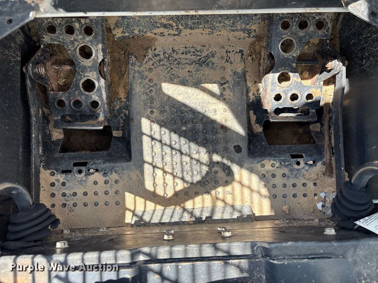 image for item EC3767 2018 Bobcat T550 tracked skid steer loader