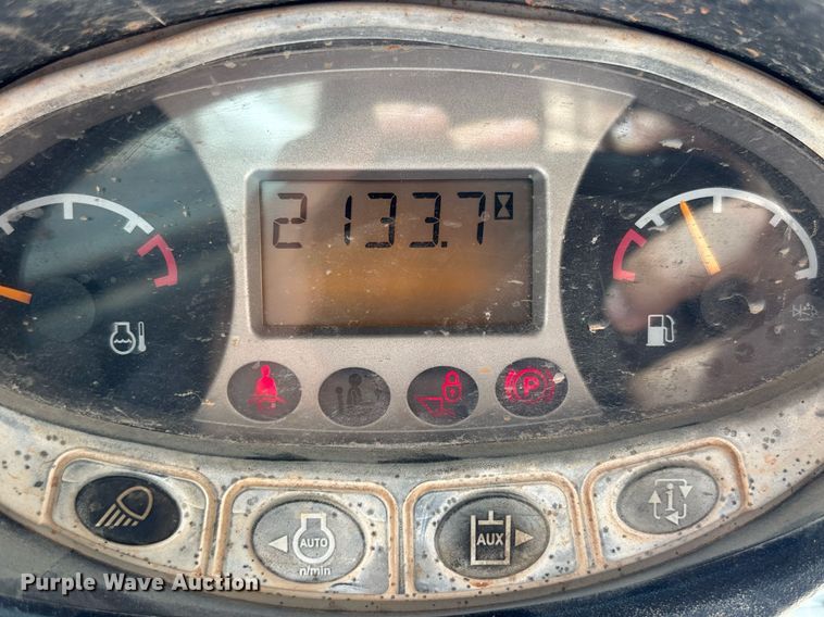 image for item EC3767 2018 Bobcat T550 tracked skid steer loader