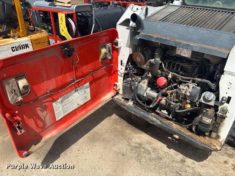 image for item EC3767 2018 Bobcat T550 tracked skid steer loader