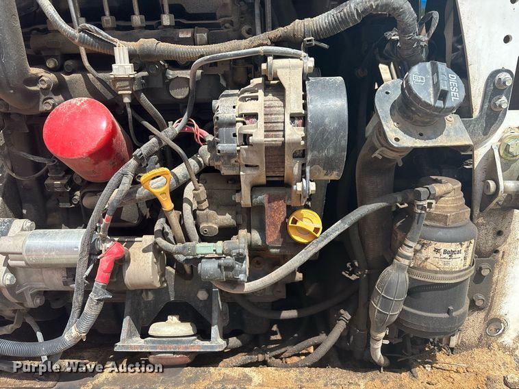 image for item EC3767 2018 Bobcat T550 tracked skid steer loader