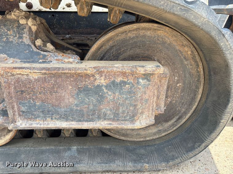 image for item EC3767 2018 Bobcat T550 tracked skid steer loader
