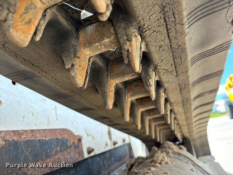 image for item EC3767 2018 Bobcat T550 tracked skid steer loader