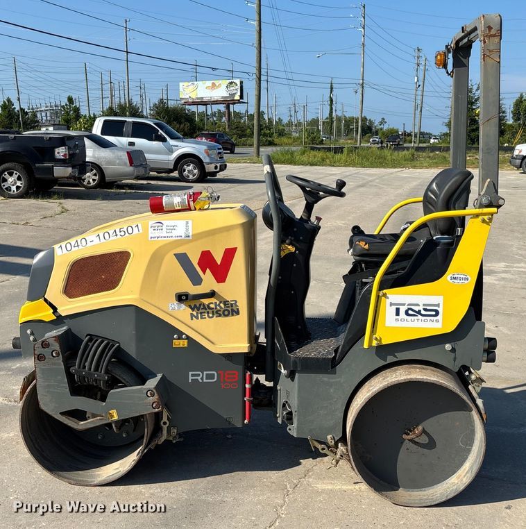 image for item EC3768 2017 Wacker  Neuson RD18 double drum vibratory roller
