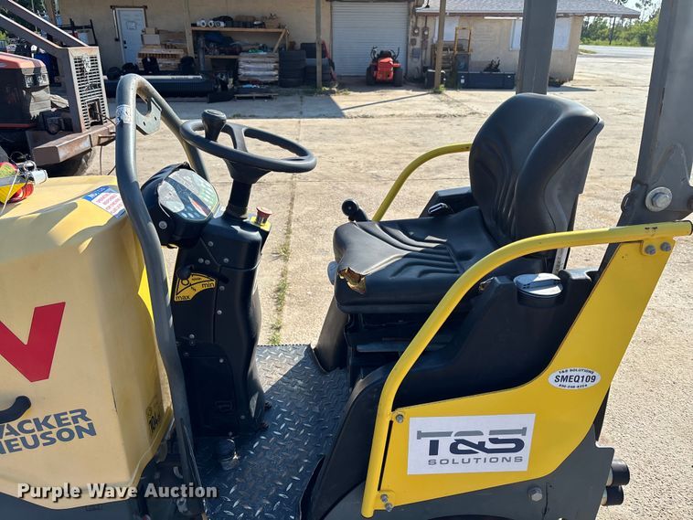 image for item EC3768 2017 Wacker  Neuson RD18 double drum vibratory roller