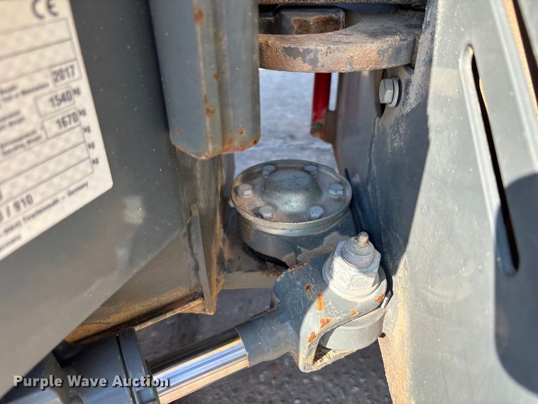 image for item EC3768 2017 Wacker  Neuson RD18 double drum vibratory roller