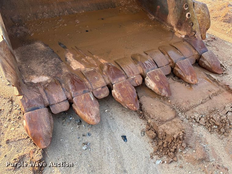 image for item EC3771 2021 Caterpillar 349 excavator