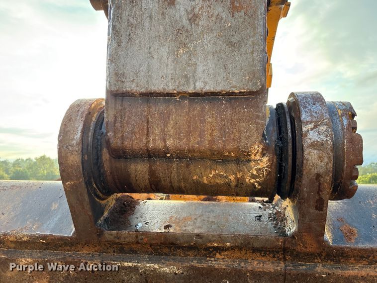 image for item EC3771 2021 Caterpillar 349 excavator