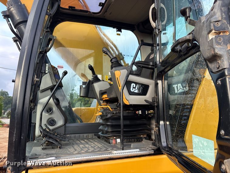 image for item EC3771 2021 Caterpillar 349 excavator