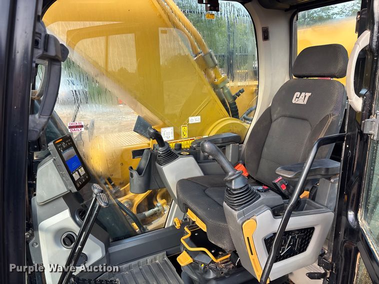 image for item EC3771 2021 Caterpillar 349 excavator