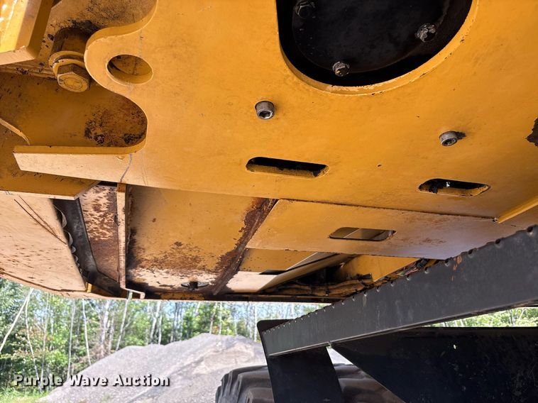 image for item EC4360 2004 Caterpillar M316C wheeled excavator