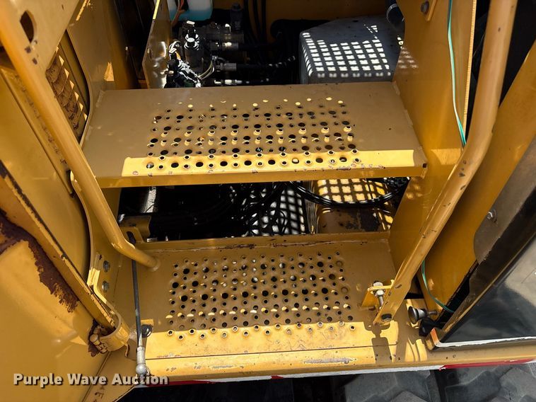 image for item EC4360 2004 Caterpillar M316C wheeled excavator