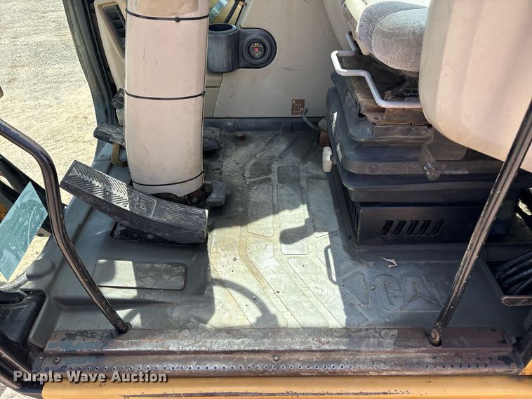 image for item EC4360 2004 Caterpillar M316C wheeled excavator