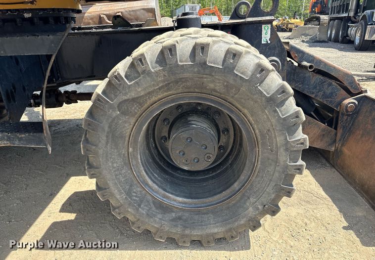 image for item EC4360 2004 Caterpillar M316C wheeled excavator