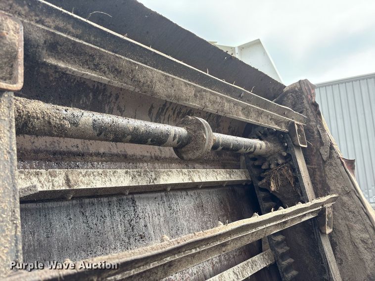 image for item EC4364 2003 Johnston  4000 street sweeper