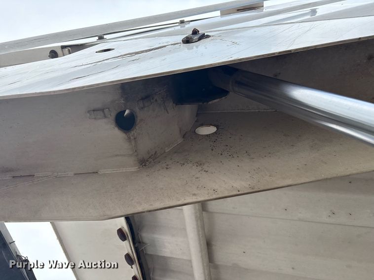 image for item EC4364 2003 Johnston  4000 street sweeper