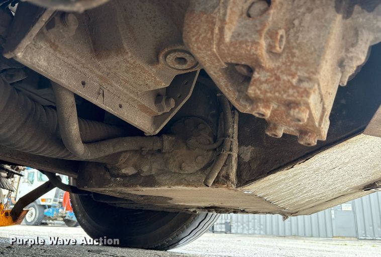 image for item EC4364 2003 Johnston  4000 street sweeper