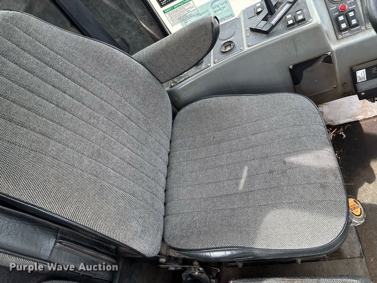 image for item EC4364 2003 Johnston  4000 street sweeper