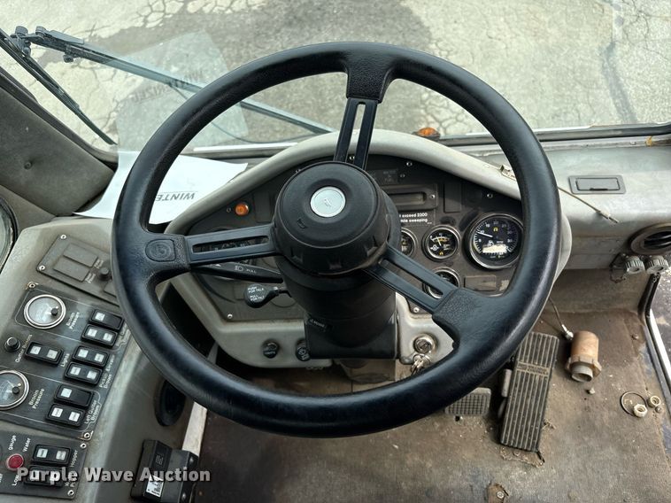 image for item EC4364 2003 Johnston  4000 street sweeper