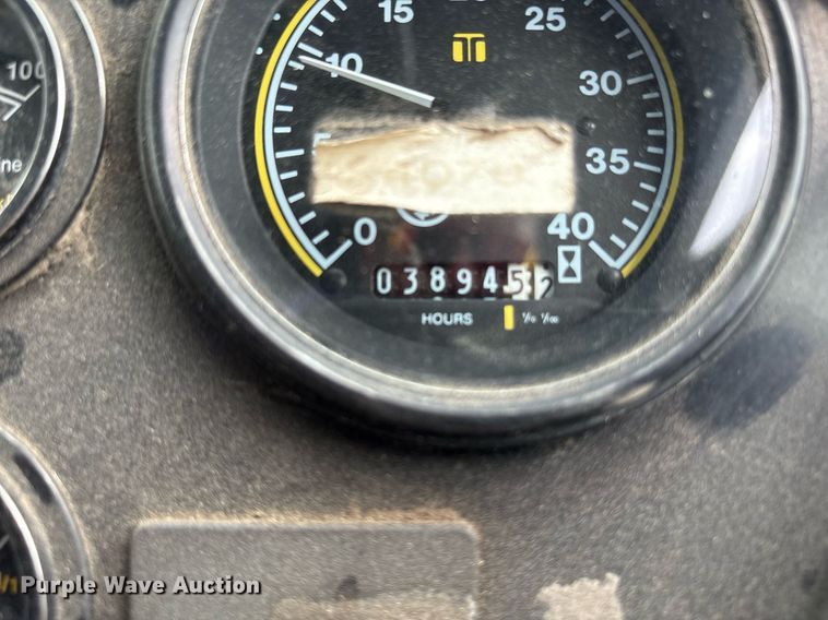 image for item EC4364 2003 Johnston  4000 street sweeper