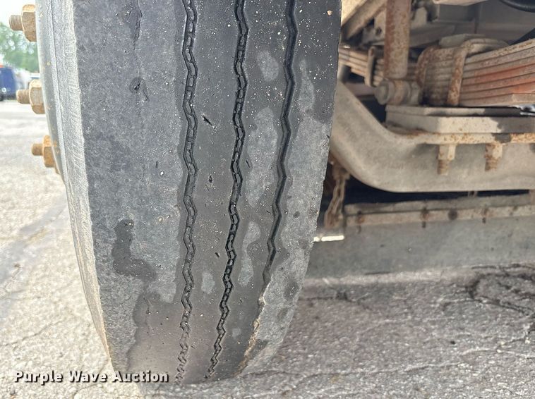 image for item EC4364 2003 Johnston  4000 street sweeper