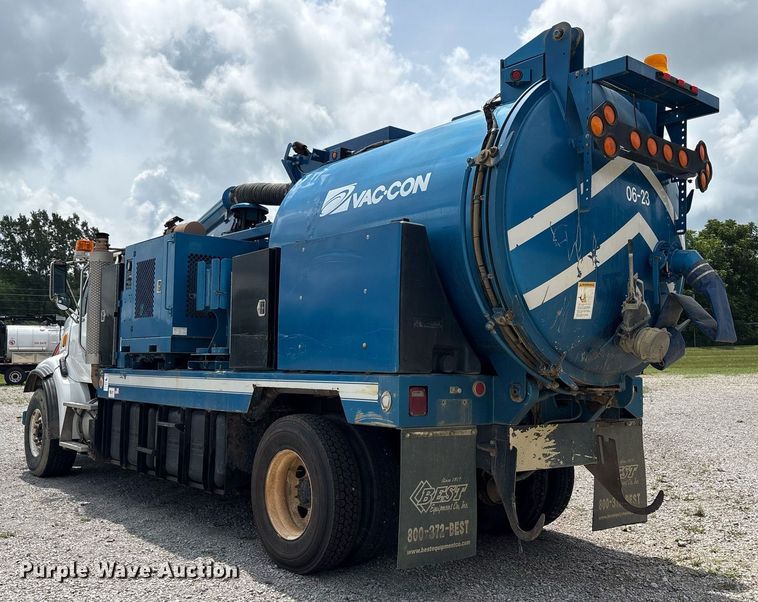 image for item EC4365 2007 Sterling L7500 sewer jetter truck