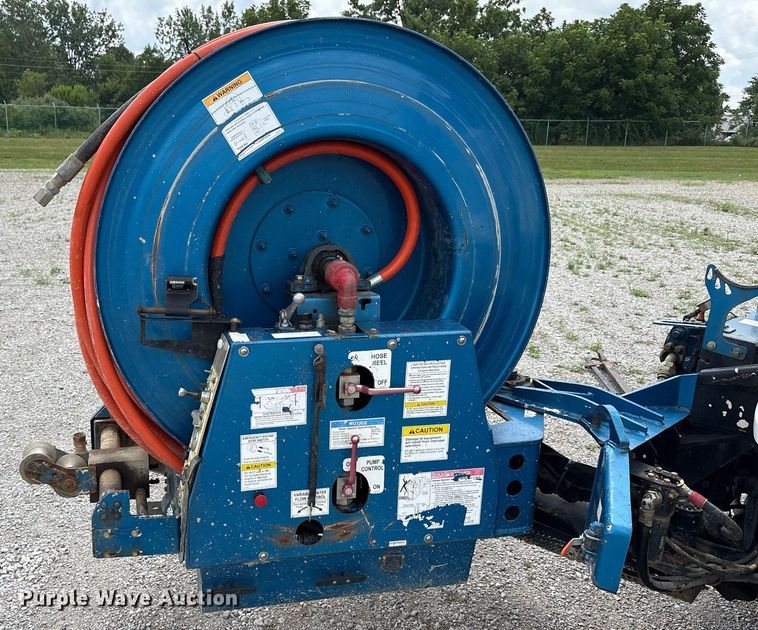 image for item EC4365 2007 Sterling L7500 sewer jetter truck