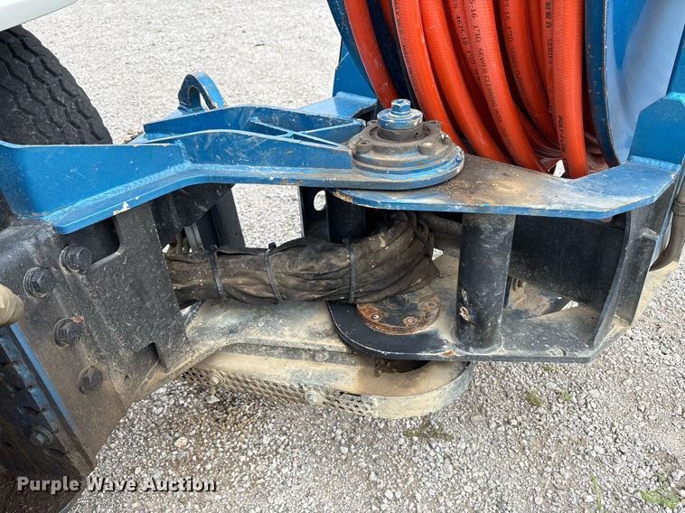 image for item EC4365 2007 Sterling L7500 sewer jetter truck