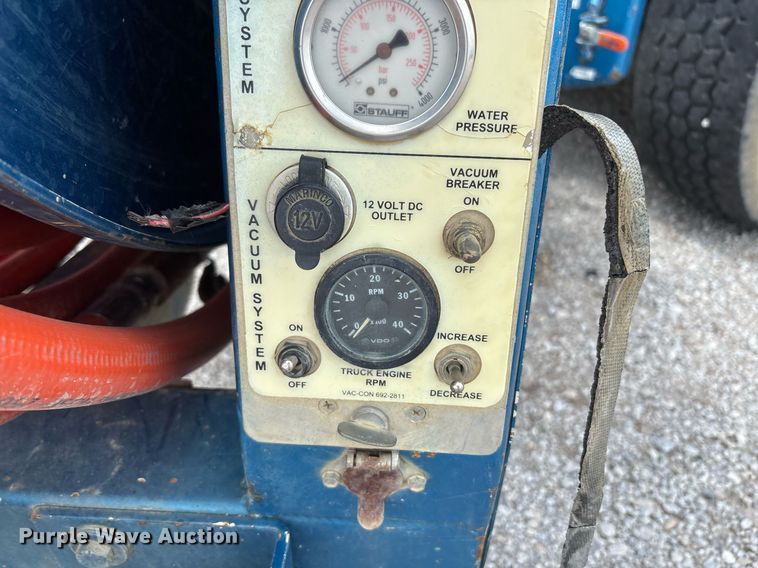 image for item EC4365 2007 Sterling L7500 sewer jetter truck