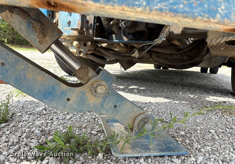 image for item EC4365 2007 Sterling L7500 sewer jetter truck