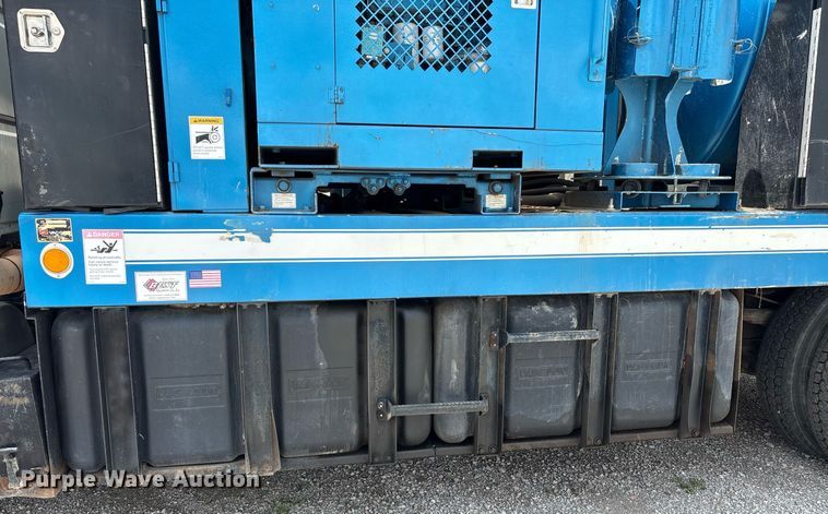 image for item EC4365 2007 Sterling L7500 sewer jetter truck