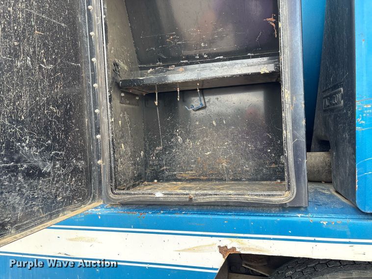 image for item EC4365 2007 Sterling L7500 sewer jetter truck