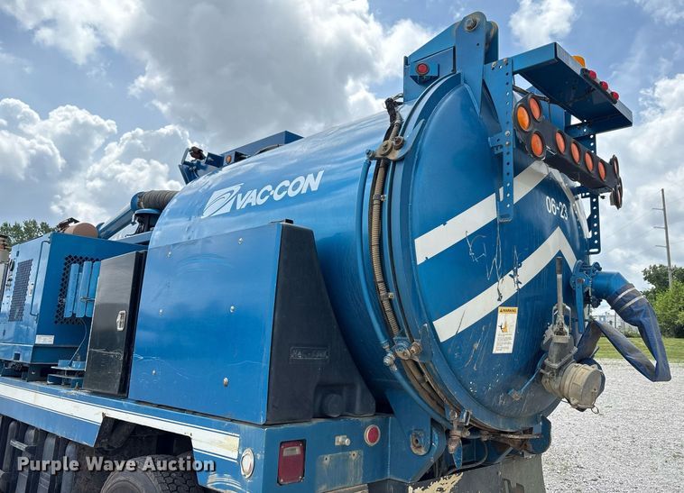 image for item EC4365 2007 Sterling L7500 sewer jetter truck