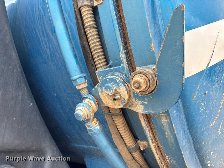 image for item EC4365 2007 Sterling L7500 sewer jetter truck