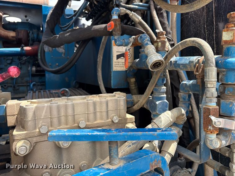 image for item EC4365 2007 Sterling L7500 sewer jetter truck