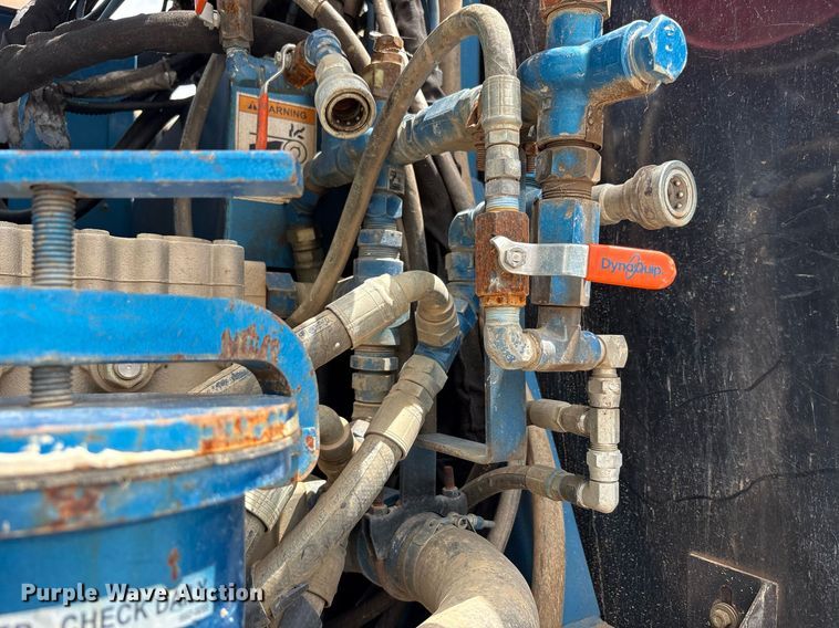 image for item EC4365 2007 Sterling L7500 sewer jetter truck