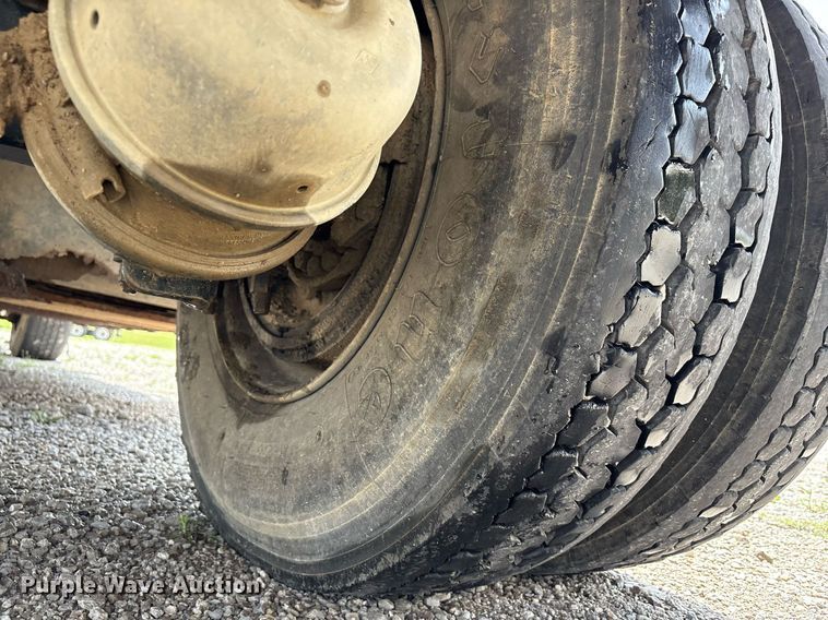 image for item EC4365 2007 Sterling L7500 sewer jetter truck