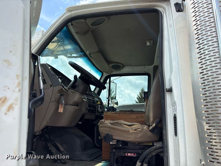 image for item EC4365 2007 Sterling L7500 sewer jetter truck