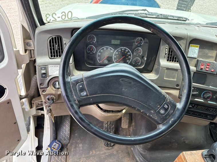 image for item EC4365 2007 Sterling L7500 sewer jetter truck