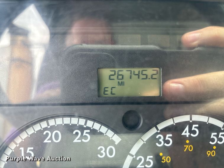 image for item EC4365 2007 Sterling L7500 sewer jetter truck